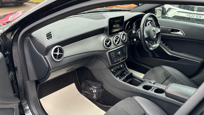 Mercedes-Benz GLA 220d 4Matic AMG Line 5dr Auto Diesel Hatchback